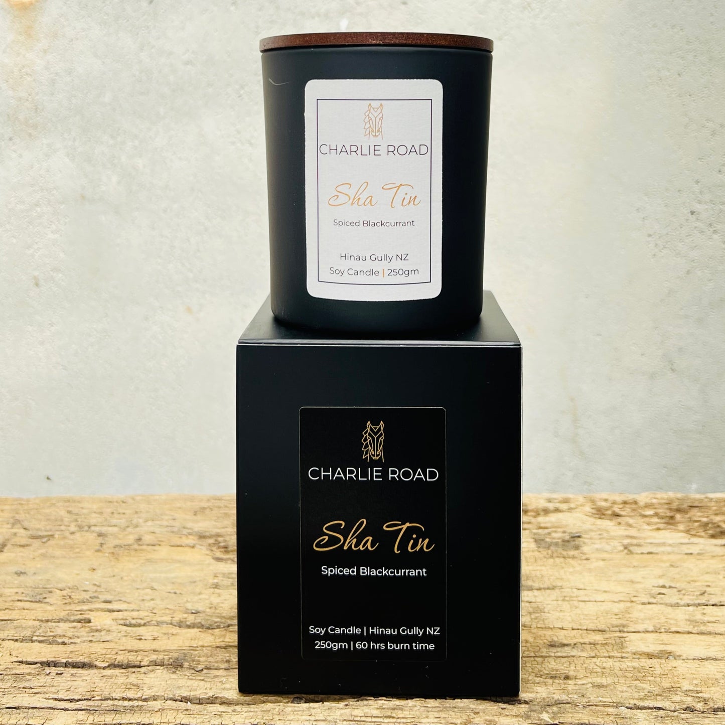 SHA TIN | Spiced Black Currant | Large Candle