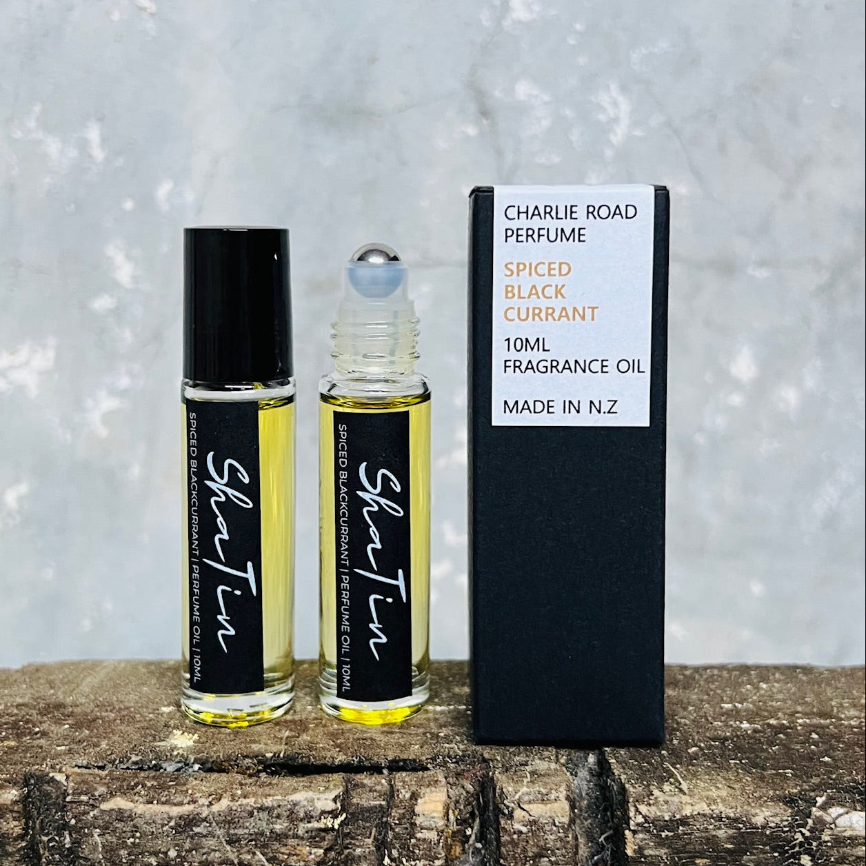 SHA TIN | Spiced Blackcurrant | Roll On Perfume